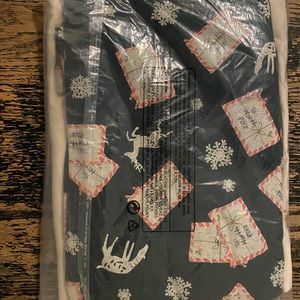 Men’s Burt’s Bees Christmas pajamas